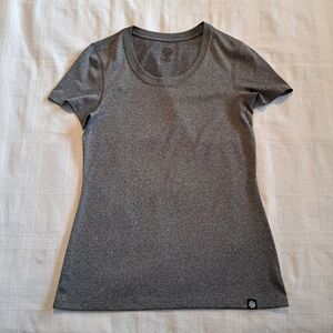 REI women's size XS gray short sleeve shirt athletic fabric